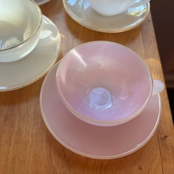 Vintage 60s Arcopal Harlequin Espresso Cups, Opaline Pastel, French Midcentury - Picture 12 of 16